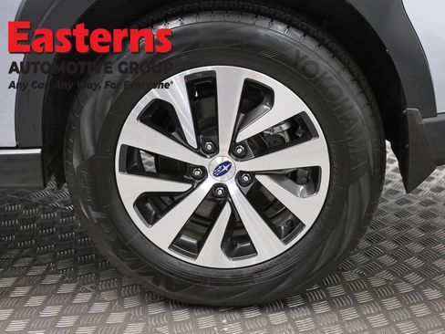 Used 2025 Subaru Outback Premium AWD/4WD image 28