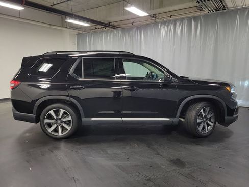 Used 2024 Honda Pilot Touring image 9
