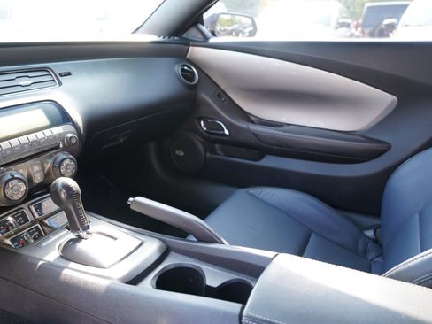 Used 2010 Chevrolet Camaro SS w/ RS Package RWD image 12
