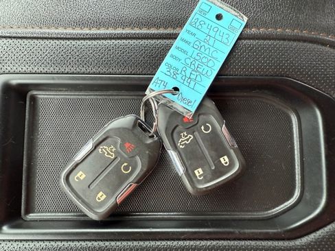 Used 2021 GMC Sierra 1500 AT4 w/ AT4 Preferred Package AWD/4WD image 41