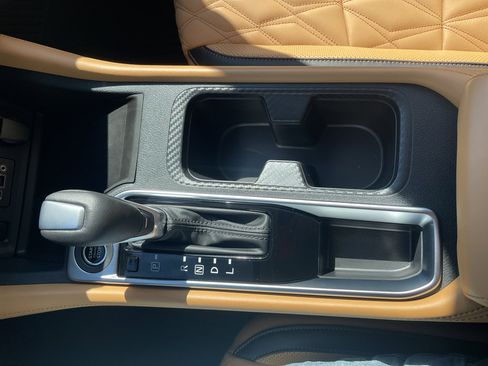 New 2025 Nissan Sentra SV w/ SV Premium Package image 18