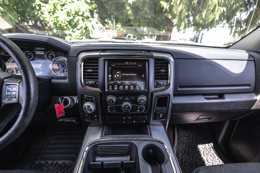 Used 2016 RAM 1500 Sport w/ Comfort Group AWD/4WD image 25