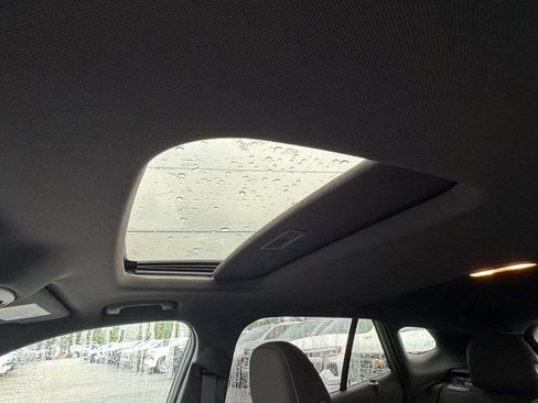 New 2026 Chevrolet Trax RS w/ Sunroof Package FWD image 3