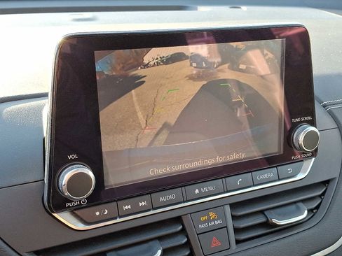 Used 2020 Nissan Altima 2.5 SV image 18