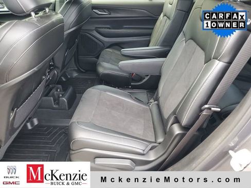 Used 2024 Jeep Grand Cherokee L Altitude RWD image 22