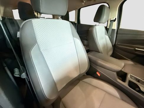 Used 2017 Ford Escape SE AWD/4WD image 27