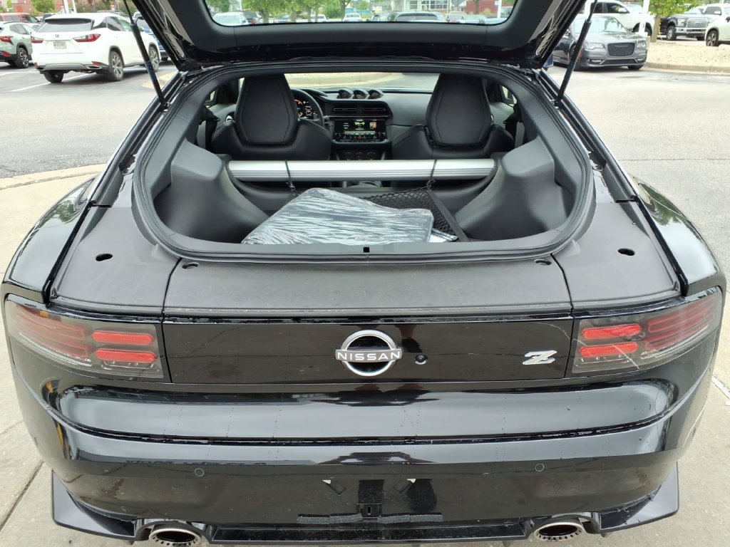 New 2026 Nissan Z Performance w/ Floor Mat Package RWD image 9