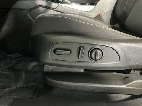 Used 2023 Chevrolet Blazer LT w/ Convenience Package image 22