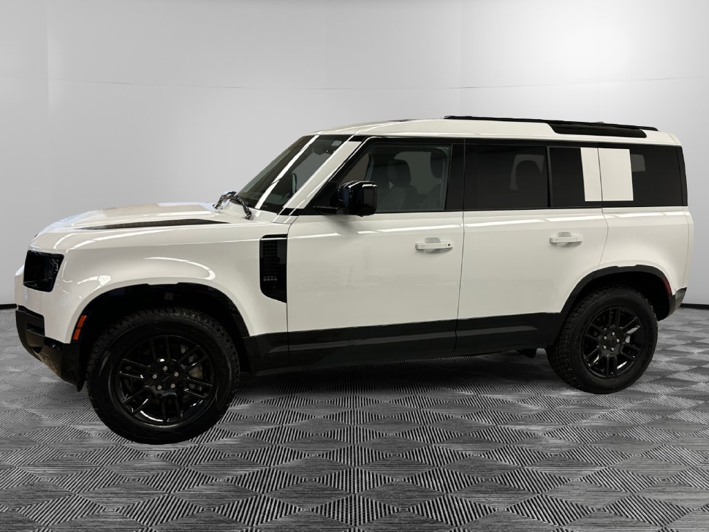 Used 2026 Land Rover Defender 110 X-Dynamic SE AWD/4WD image 2