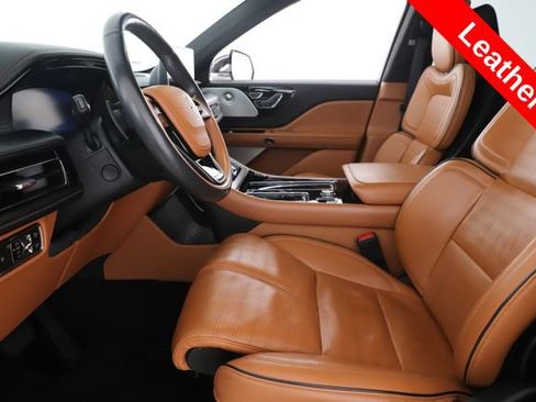 Used 2022 Lincoln Aviator Black Label w/ Dynamic Handling Package AWD/4WD image 16
