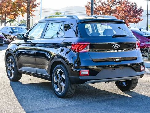 New 2026 Hyundai Venue SEL image 4