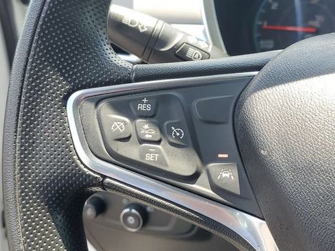Used 2020 Chevrolet Equinox LS FWD image 11