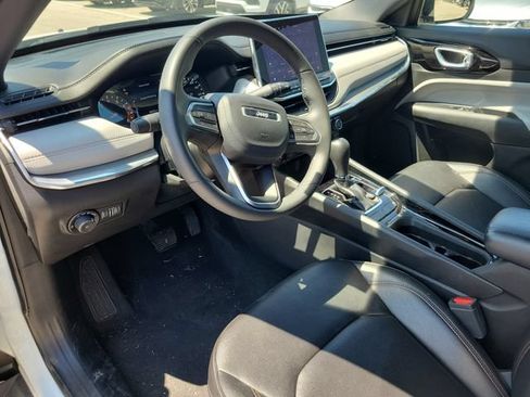 Used 2024 Jeep Compass Limited AWD/4WD image 19