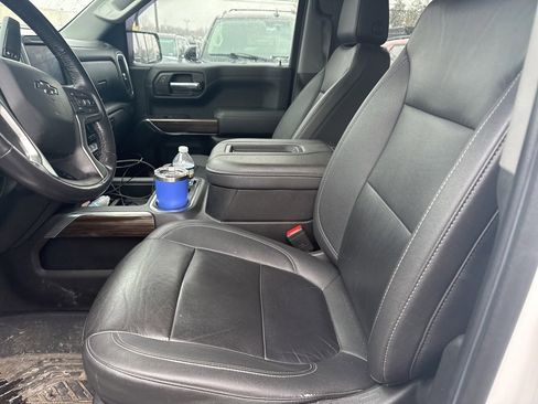 Used 2021 Chevrolet Silverado 1500 LT Trail Boss w/ Convenience Package II image 10