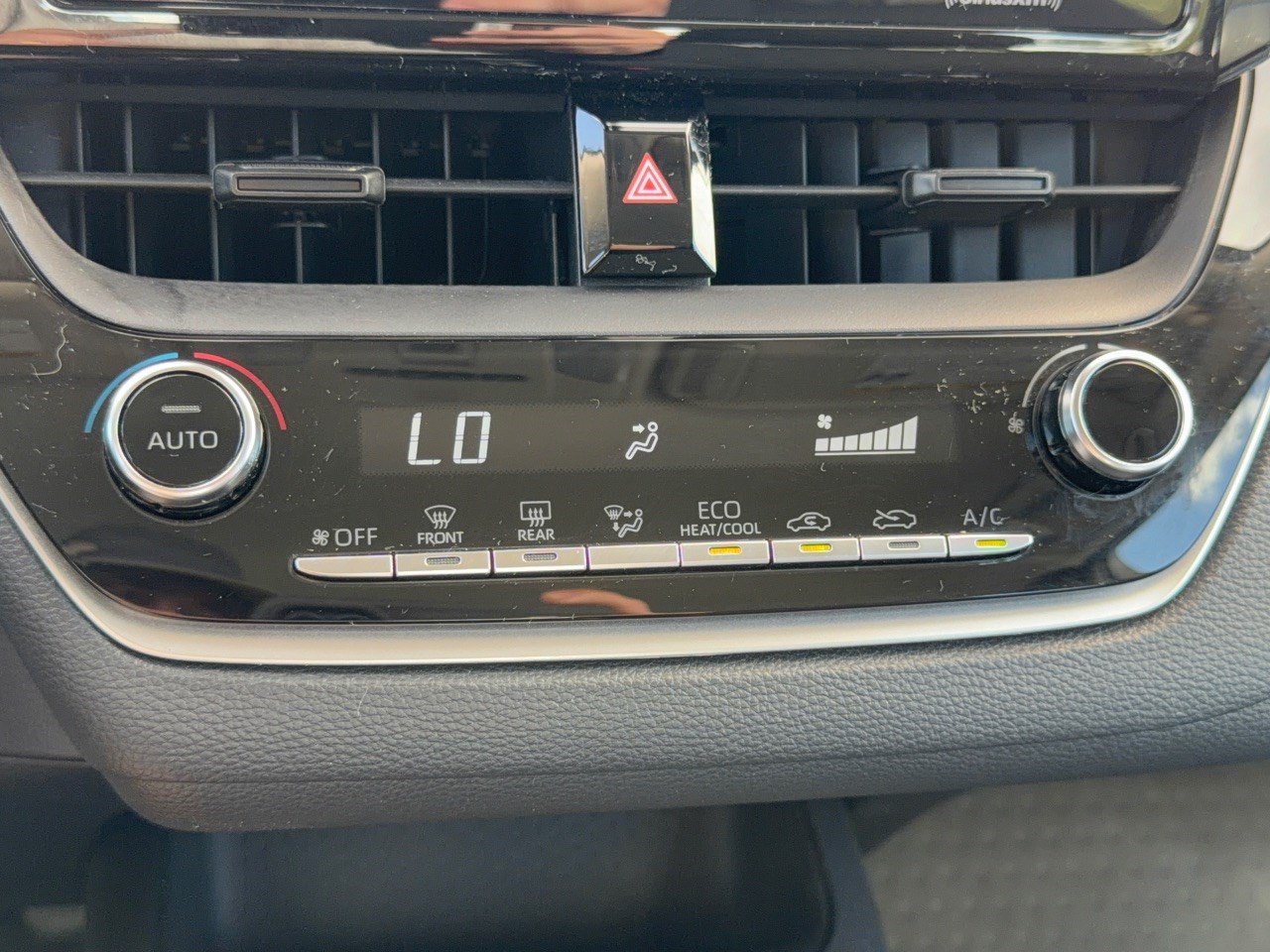 Certified 2022 Toyota Corolla LE FWD image 22