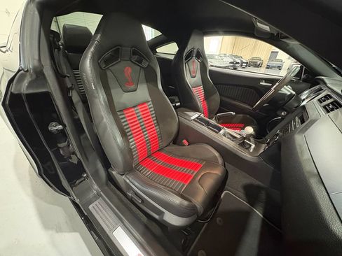 Used 2013 Ford Mustang Shelby GT500 RWD image 35