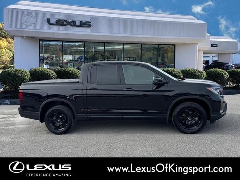 Used 2025 Honda Ridgeline Black Edition image 6