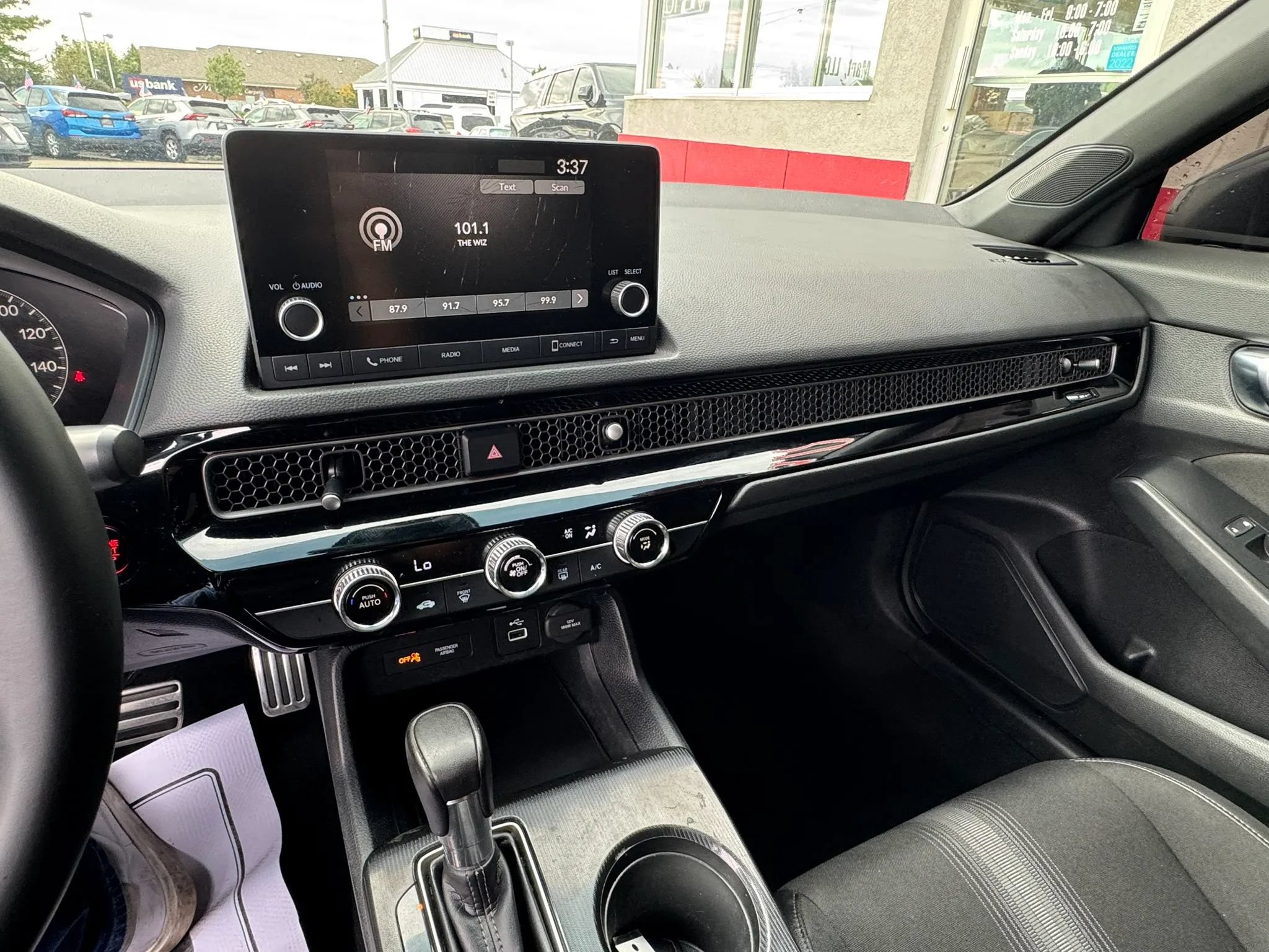 Used 2024 Honda Civic Sport image 11