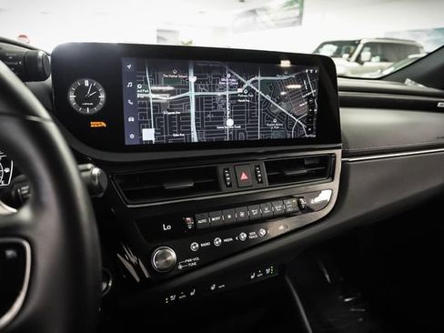 Certified 2025 Lexus ES 350 w/ Premium Package FWD image 16