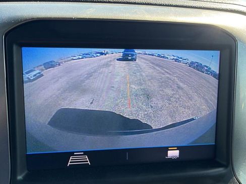 Used 2022 Chevrolet Silverado 2500 LT w/ Convenience Package image 12