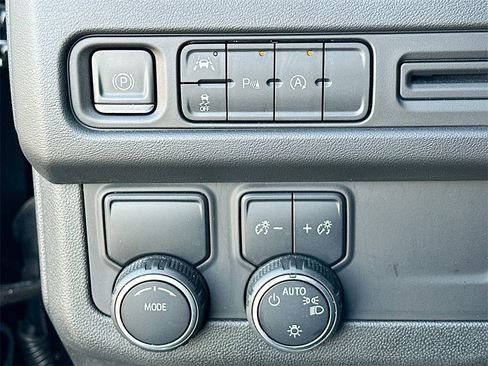 Used 2023 Chevrolet Tahoe LT image 10