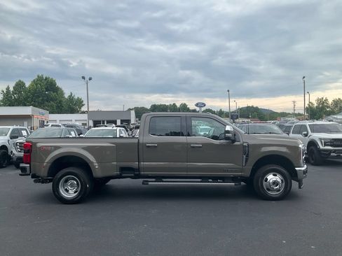 New 2026 Ford F350 Lariat w/ Chrome Package AWD/4WD image 4