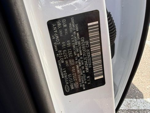 Used 2015 Hyundai Genesis 3.8 w/ Option Group 03 image 47