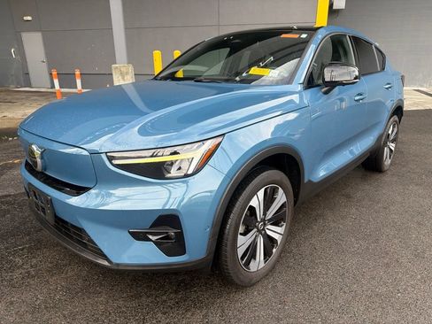 Used 2023 Volvo C40 P8 Recharge Plus AWD/4WD image 1