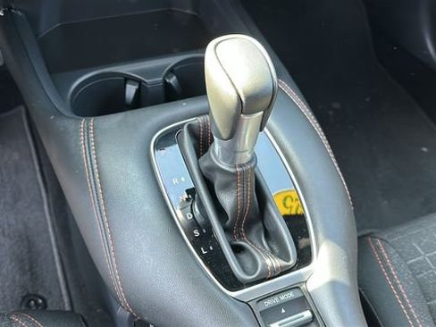 Used 2025 Honda HR-V Sport image 17
