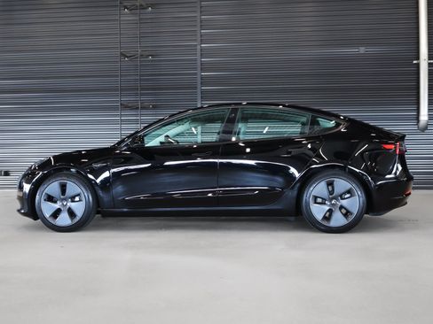 Used 2022 Tesla Model 3 Long Range AWD/4WD image 11