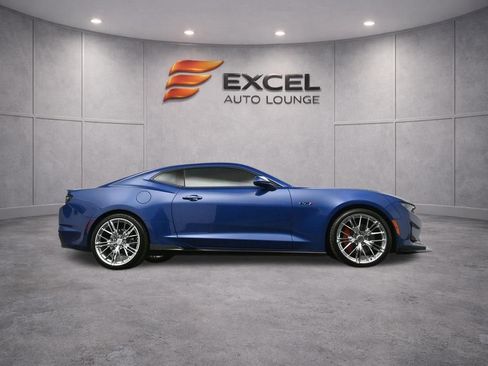 Used 2022 Chevrolet Camaro LT w/ RS Package image 37