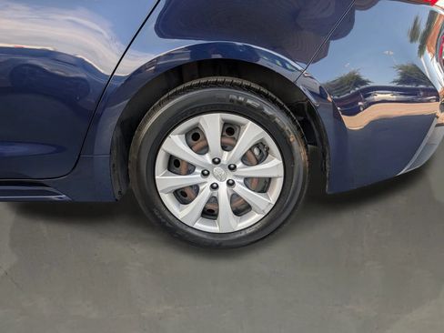 Used 2021 Toyota Corolla LE FWD image 10