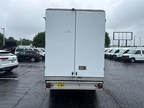 Used 2024 Ford E-350 and Econoline 350 Super Duty w/ Power Windows & Locks Group RWD image 7