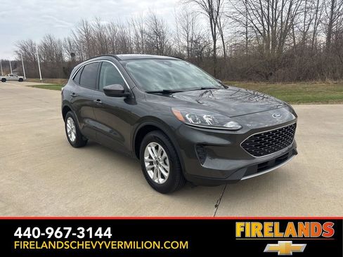 Used 2020 Ford Escape SE image 11