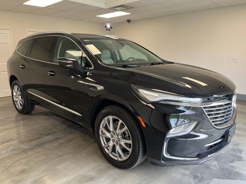 Used 2023 Buick Enclave Essence w/ Experience Buick Package AWD/4WD image 1