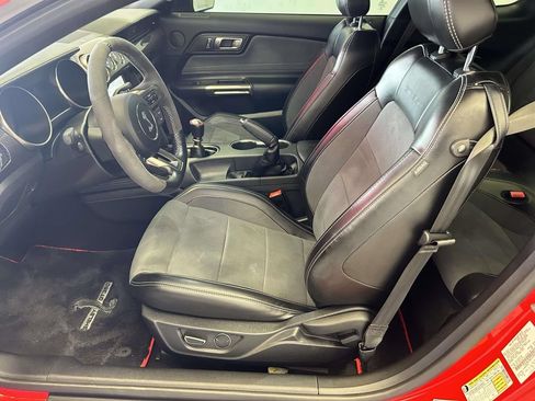 Used 2019 Ford Mustang Shelby GT350 w/ Technology Package RWD image 16