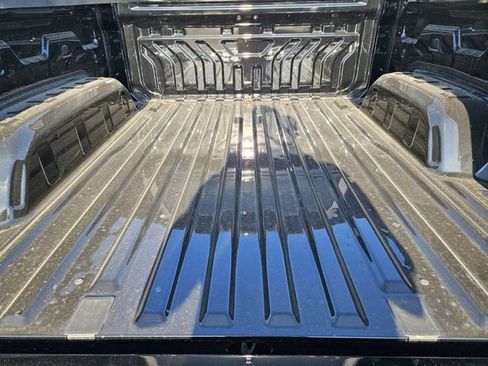 New 2026 Chevrolet Silverado EV LT image 21