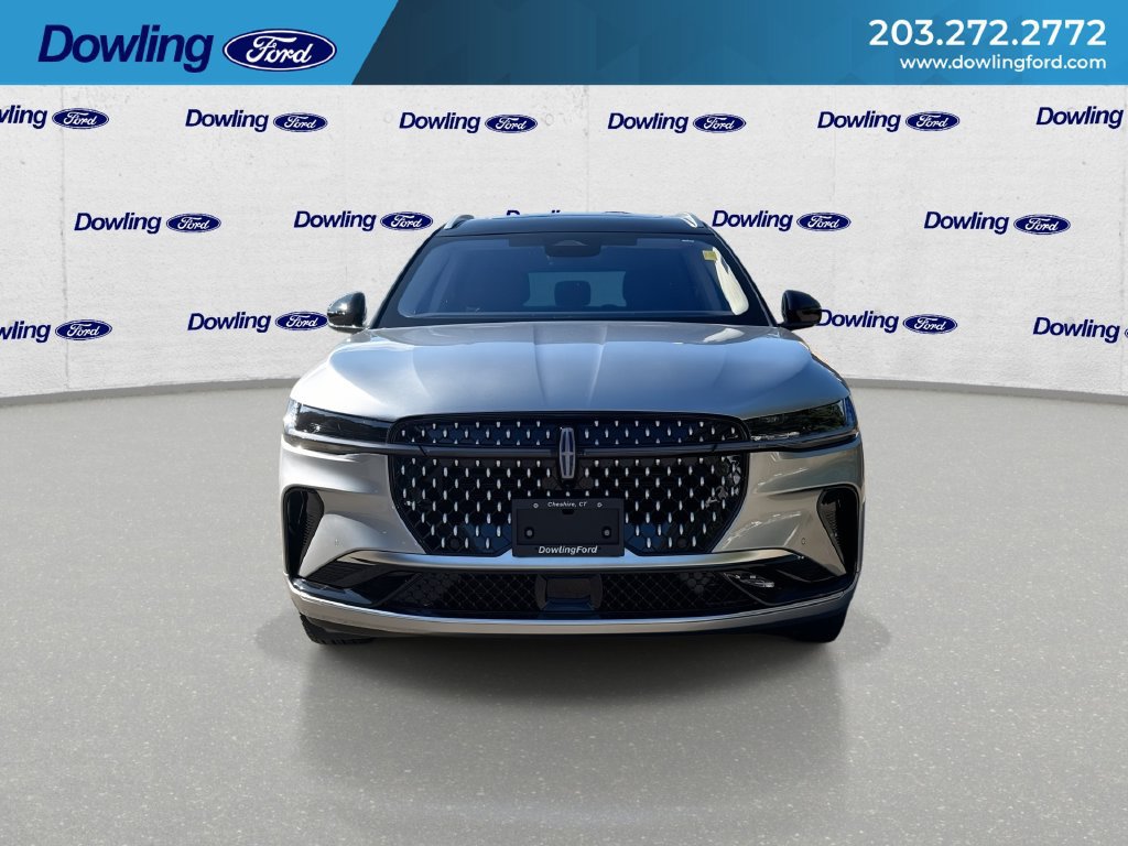 Used 2026 Lincoln Nautilus Reserve AWD/4WD image 3