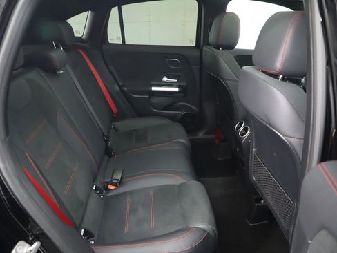 Used 2025 Mercedes-Benz GLA 35 AMG 4MATIC image 22