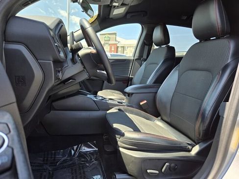 Certified 2023 Ford Escape ST-Line w/ Tech Pack #1 AWD/4WD image 9