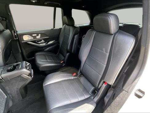 Used 2023 Mercedes-Benz GLS 450 4MATIC image 21