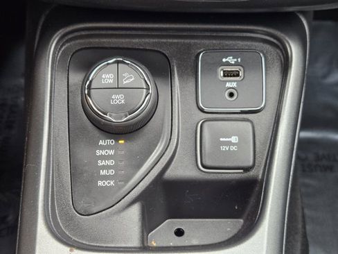 Used 2020 Jeep Compass Trailhawk w/ Cold Weather Group image 20