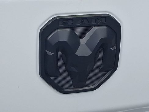 Used 2022 RAM 1500 Laramie AWD/4WD image 30