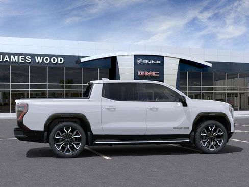 New 2025 GMC Sierra EV Denali image 31