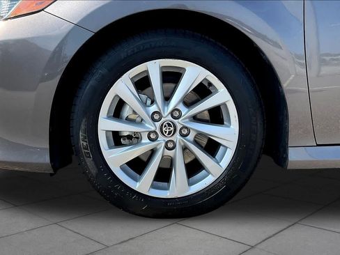 Used 2024 Toyota Camry LE w/ Convenience Package FWD image 11