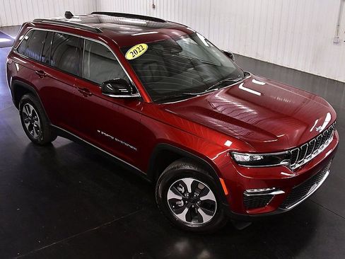 Used 2022 Jeep Grand Cherokee Limited 4xe image 11