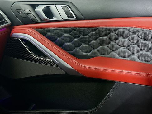 Used 2022 BMW X6 M Competition xDrive w/ Competition Package image 17