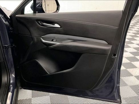 Used 2024 Cadillac XT4 Premium Luxury FWD image 21