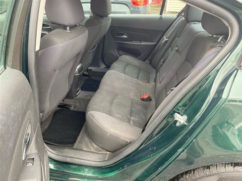 Used 2015 Chevrolet Cruze LT image 10