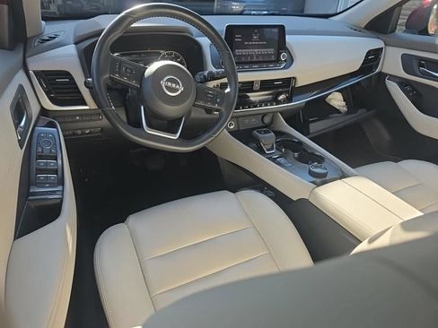 Used 2023 Nissan Rogue SL AWD/4WD image 2